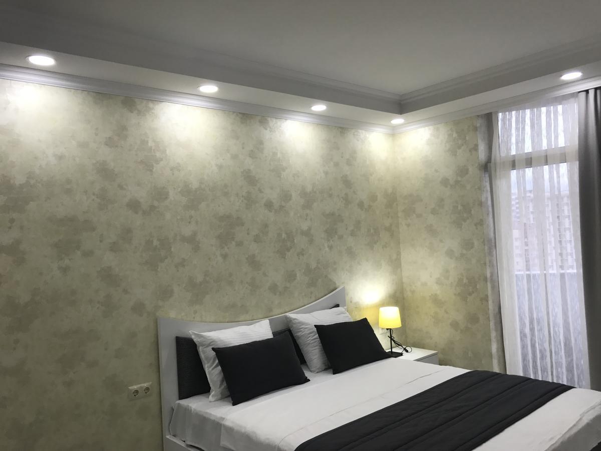 Aparthotel Selfie 巴统 外观 照片