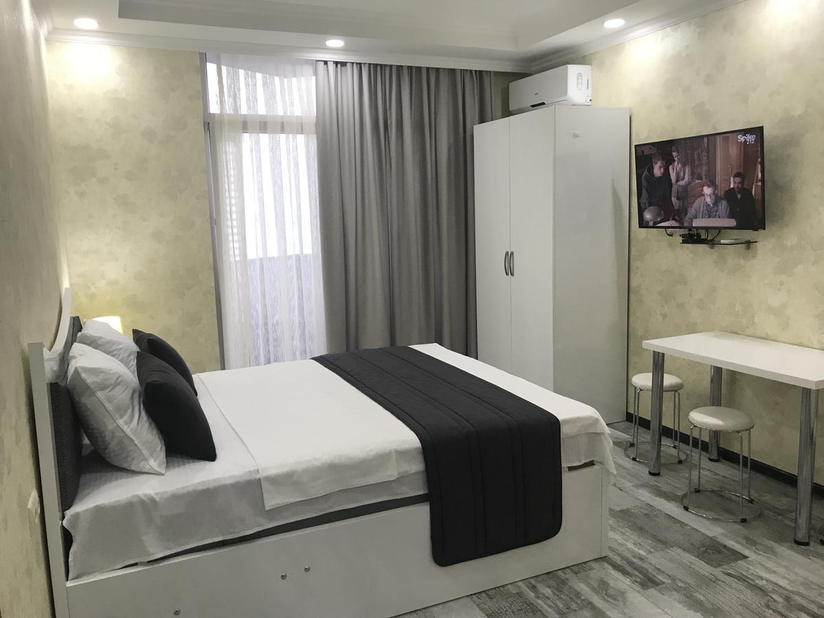 Aparthotel Selfie 巴统 外观 照片