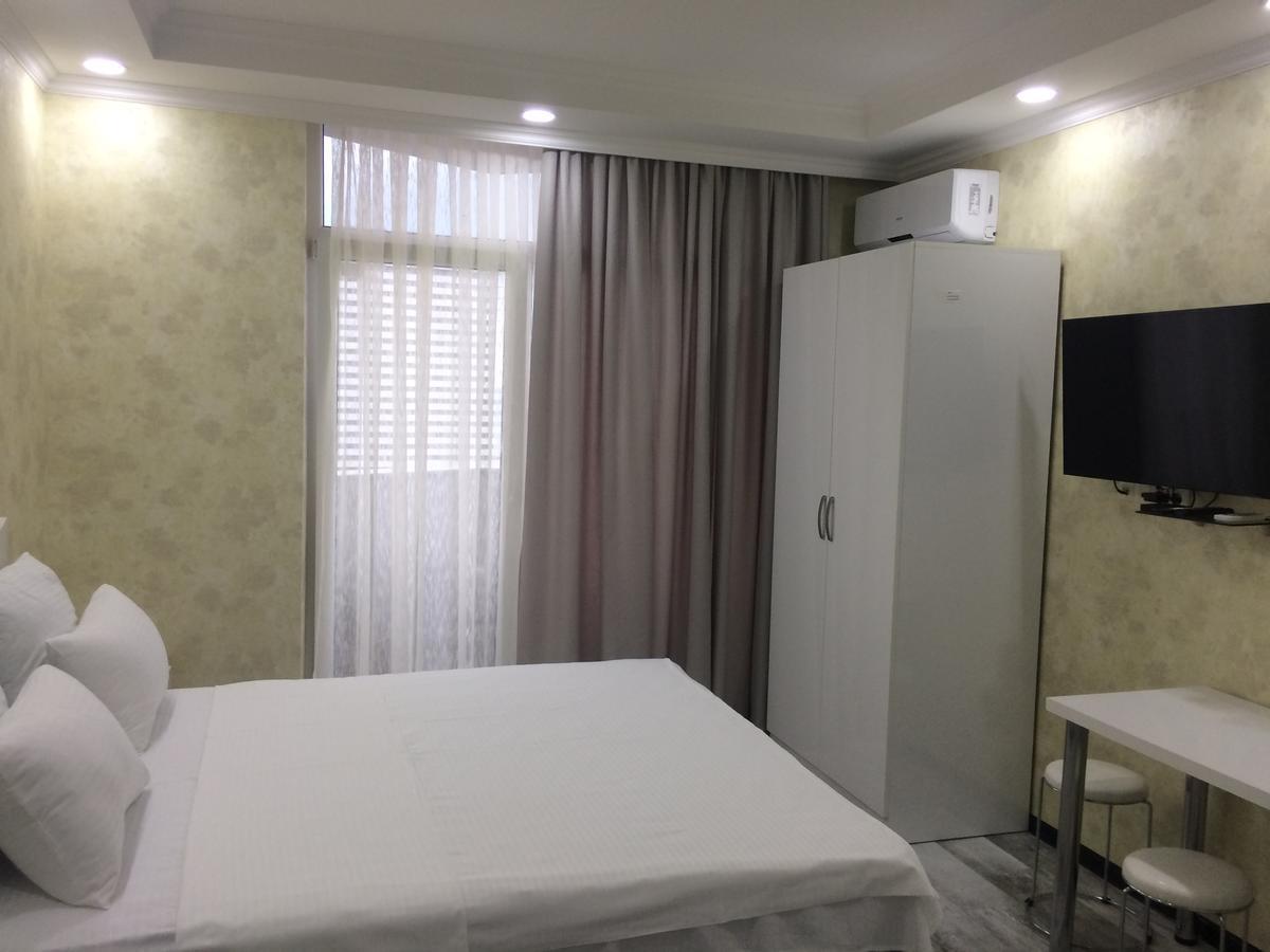 Aparthotel Selfie 巴统 外观 照片